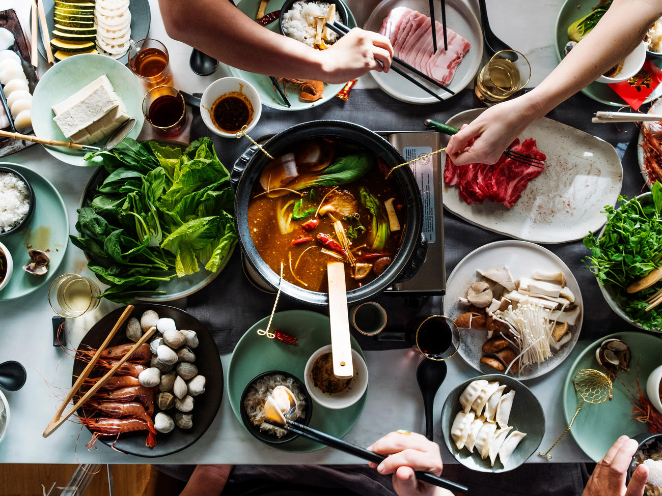How to Throw a Hot Pot Feast