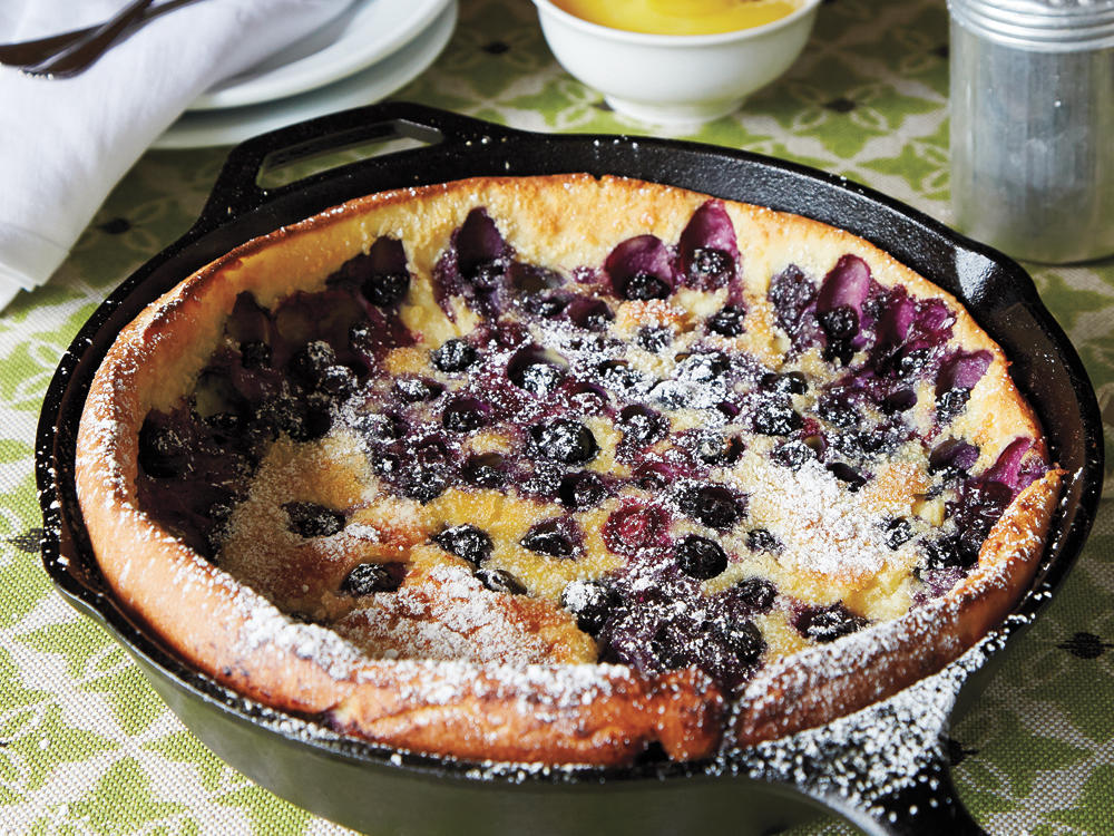 Great Jones Dutch Baby Blueberry