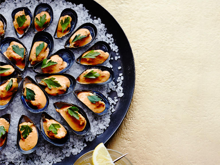 Chilled Mussels with Saffron Mayo Recipe – Sunset Magazine