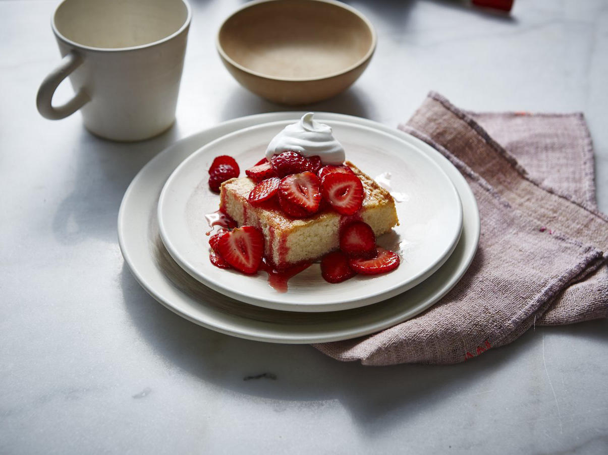 Cream Cake with Fresh Strawberries Recipe – Sunset Magazine