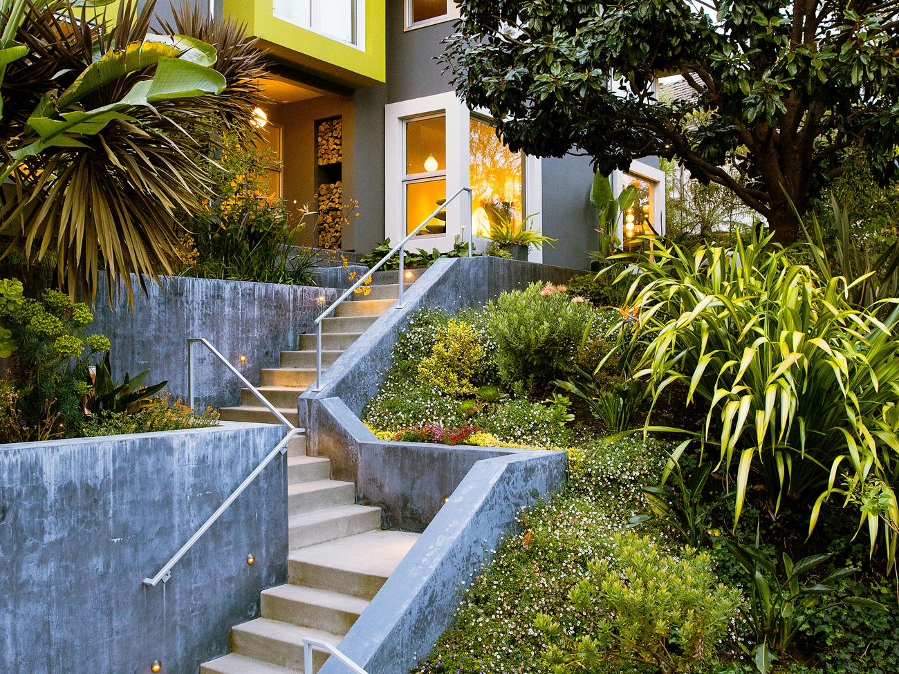 Eye-catching Front Yard Design in Wellesley, MA | Land Design Assoc., image size:1300x975