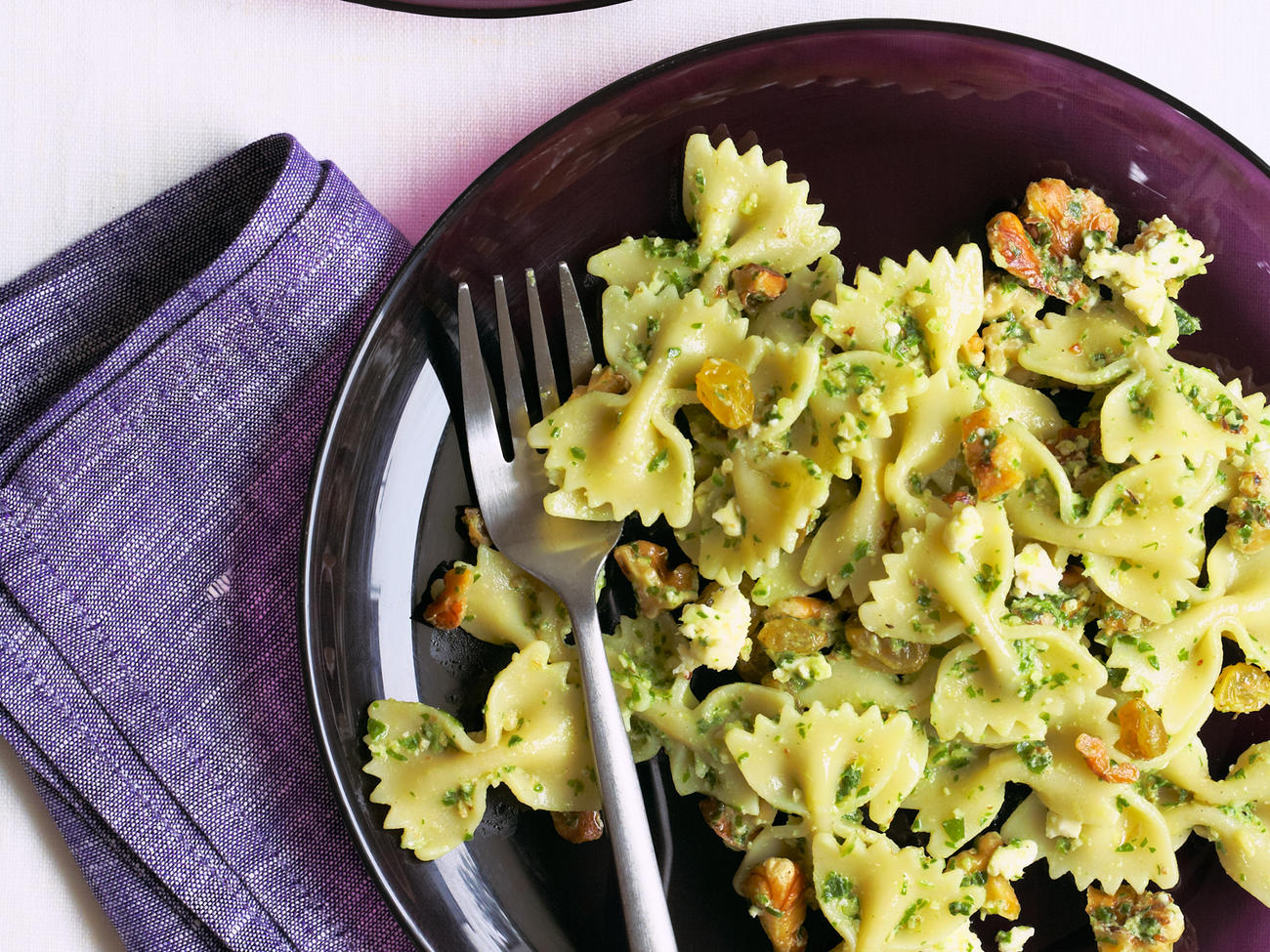 Arugula-Walnut Pesto Farfalle Recipe – Sunset Magazine