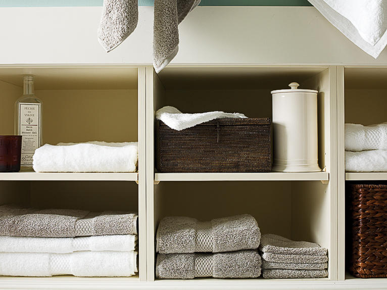 5 Ways You’re Ruining Your Bath Towels
