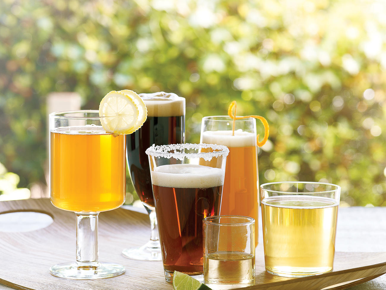 алкогольные напитки. красивые коктейли. алкогольные напитки. напитки на работу. красивые коктейли.