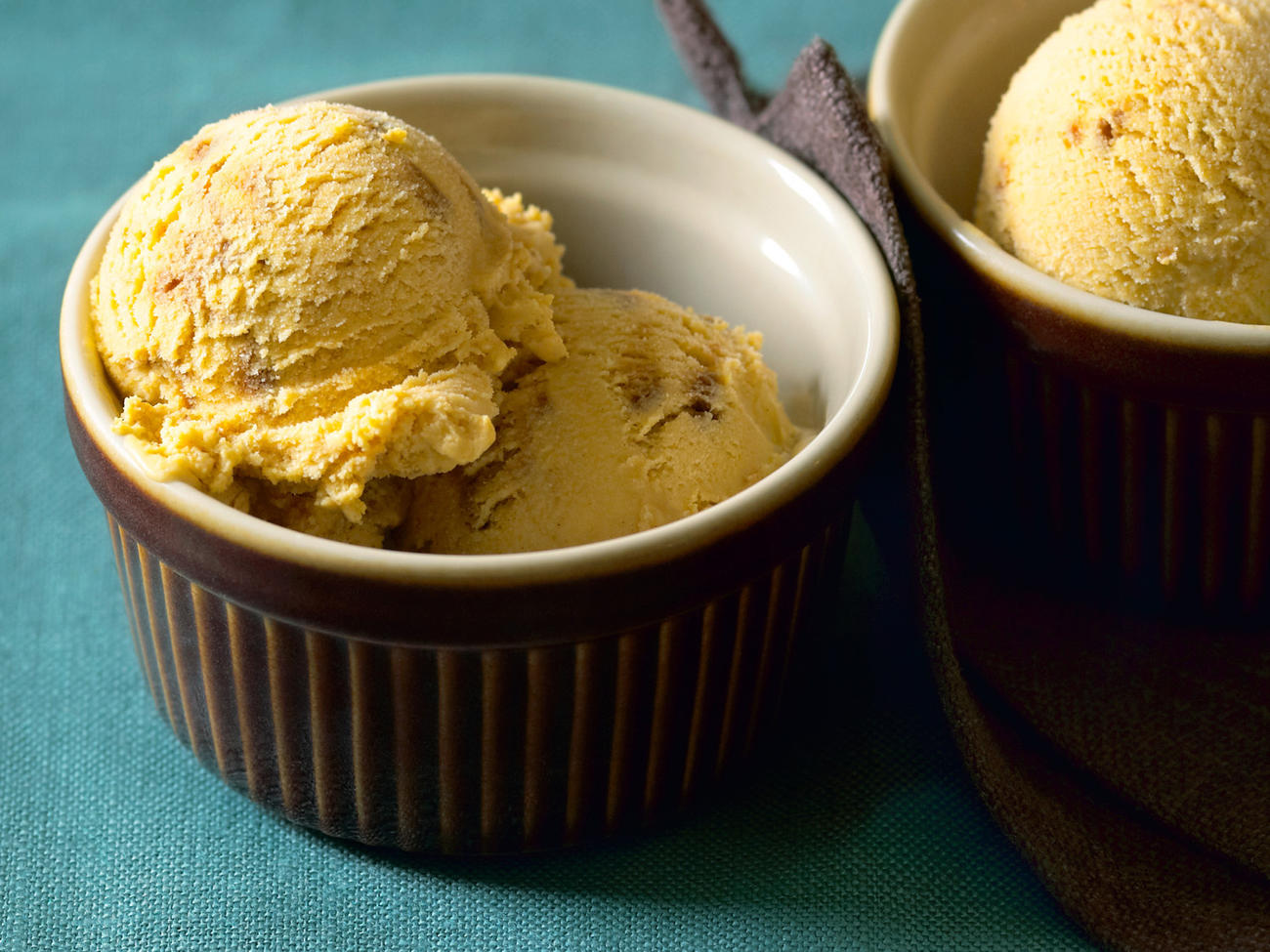 Pumpkin Gingersnap Ice Cream Recipe Sunset Magazine