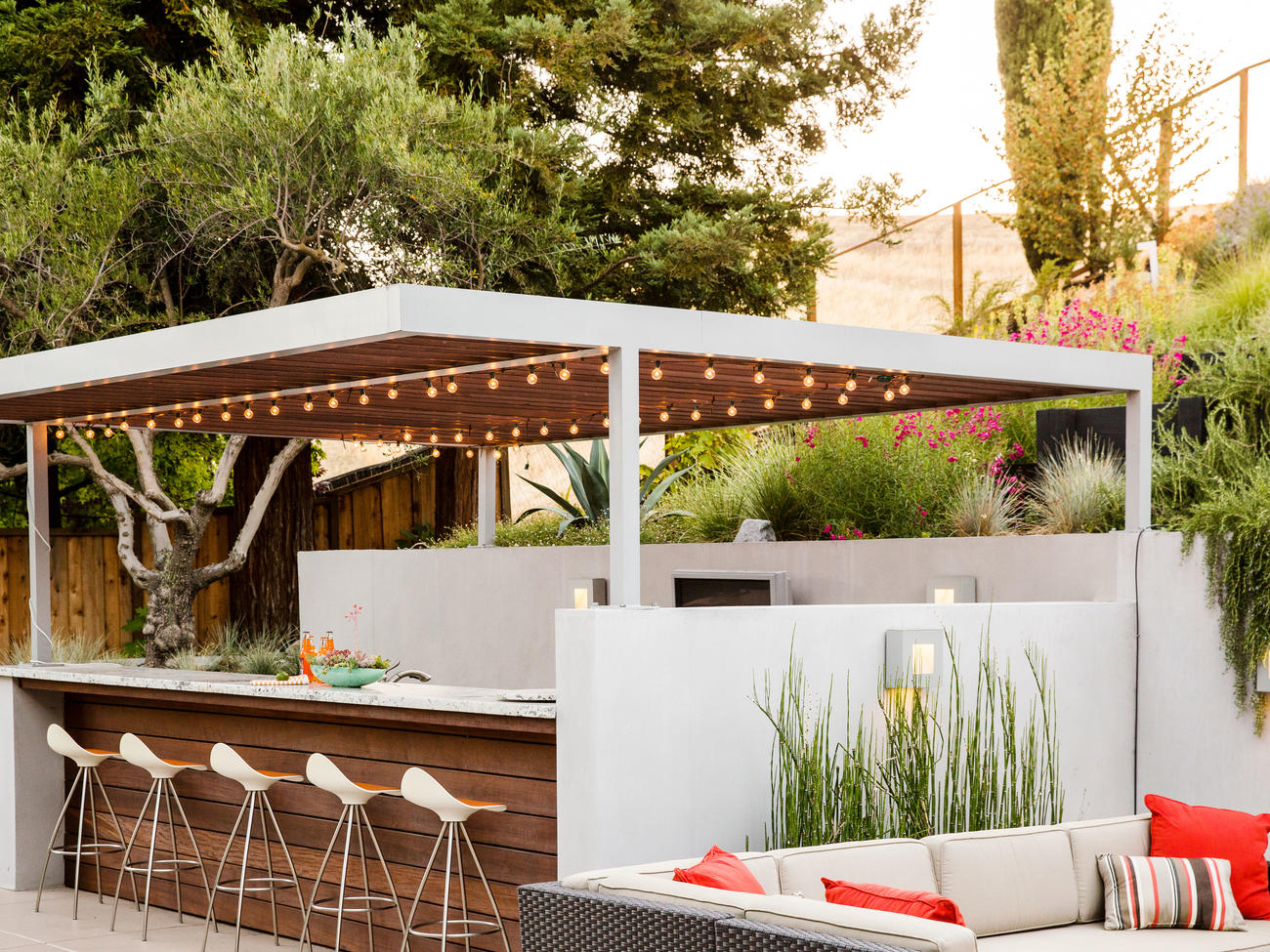 7 Must-Know Outdoor Lighting Tips
