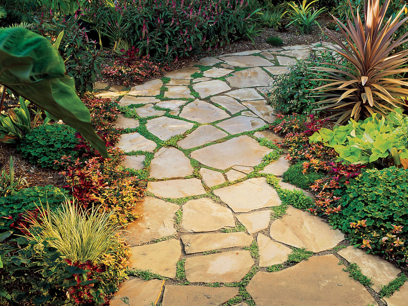 How to Lay a Flagstone Path