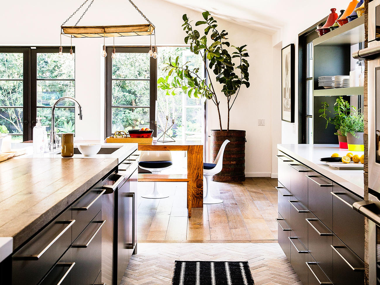 17 Gorgeous Modern Kitchens