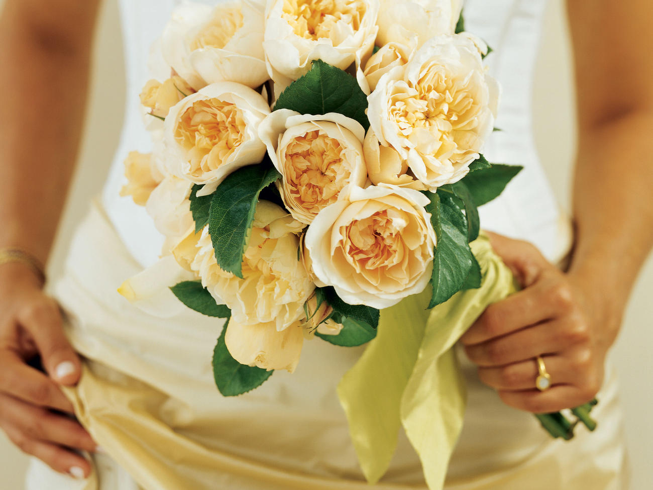 Create a Bouquet of Roses