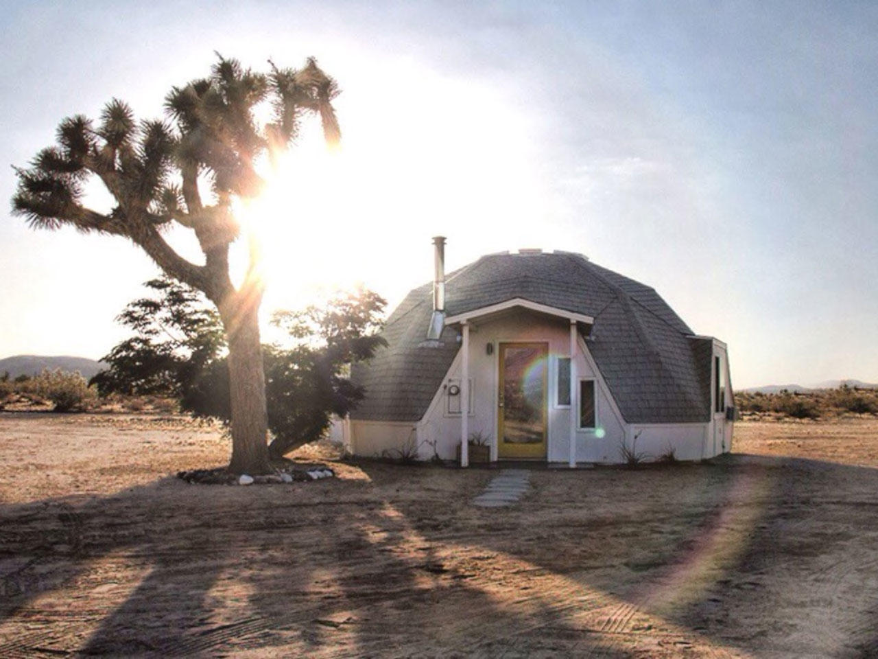 10 Serene SoCal Desert Vacation Homes