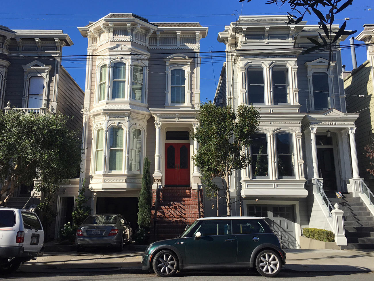 ‘Full House’ Creator Is Buying the Tanner Family House in San Francisco