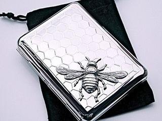 Gifts for the beekeeper (or bee lover) on your Santa list