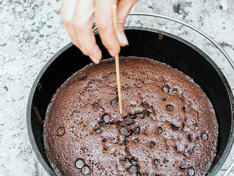 Cooking Hack: Dutch Oven Chocolate Cake Meets the Grill