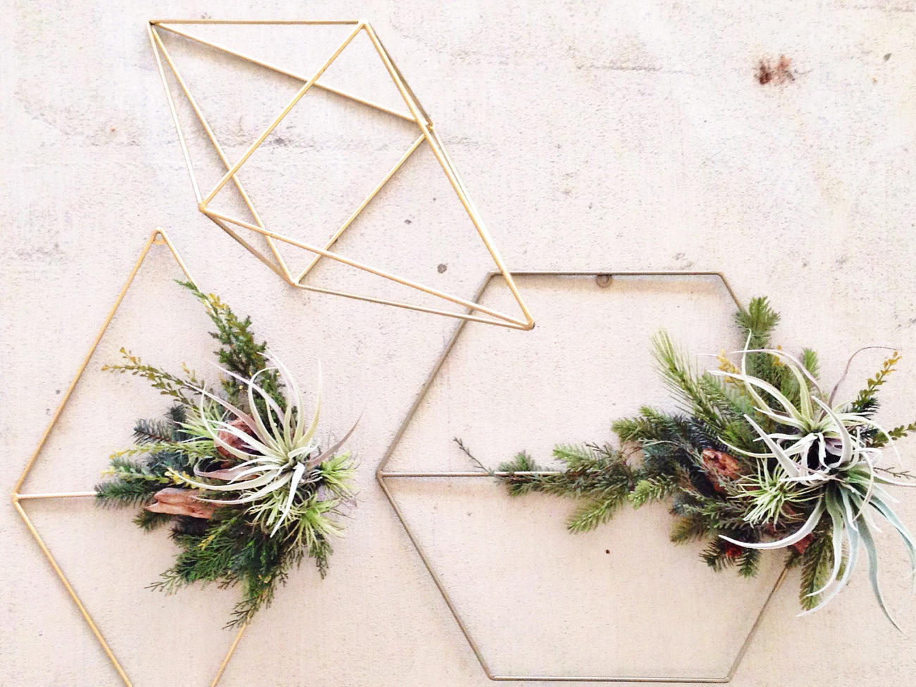 Trend we’re loving: Geometric for the holidays