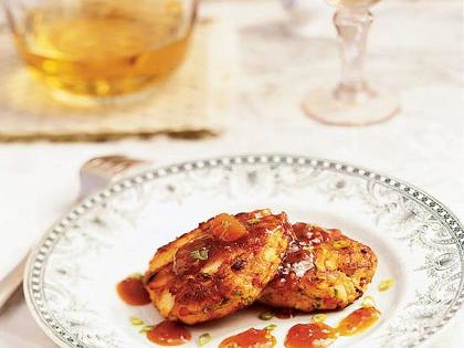 Crab-wise Seafood Cakes Recipe – Sunset Magazine