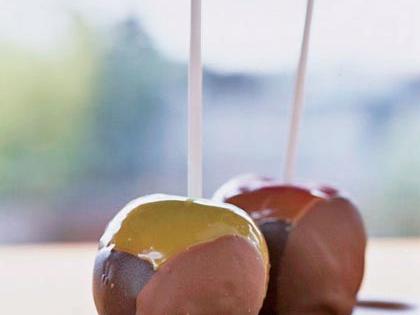 Double-Chocolate Caramel Apples Recipe – Sunset Magazine