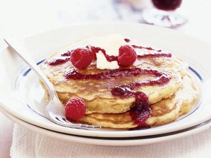 Oatmeal-Raspberry Pancakes with Berry Coulis Recipe – Sunset Magazine