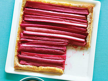 Rhubarb Cardamom Galette Recipe – Sunset Magazine