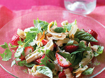 Thai Shredded Chicken and Strawberry Salad Recipe – Sunset Magazine