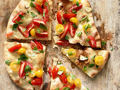 Fresh Tomato Basil Pizza Recipe – Sunset Magazine