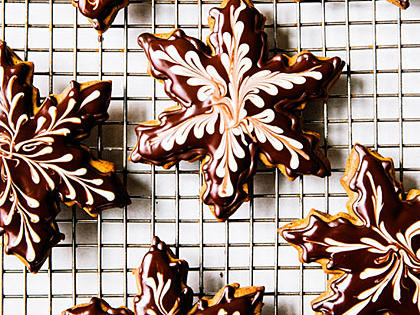 Chocolate Gingerbread Snowflakes Recipe – Sunset Magazine