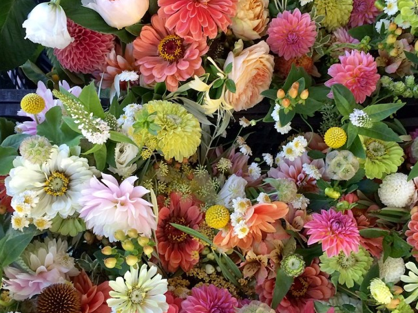 Behind the Scenes: DIY Wedding Flowers
