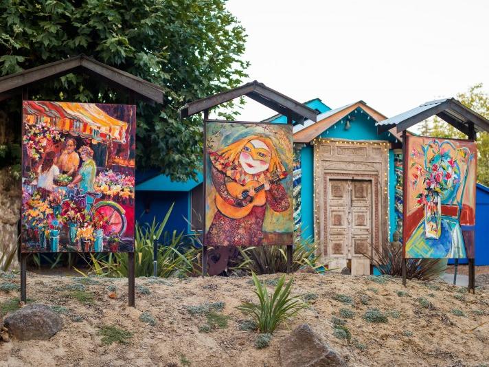 Creative couple transforms Sebastopol ranch house into work of art