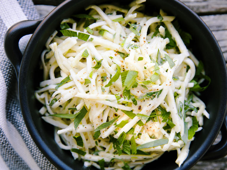 Kohlrabi, Apple, and Horseradish Rémoulade Recipe – Sunset Magazine