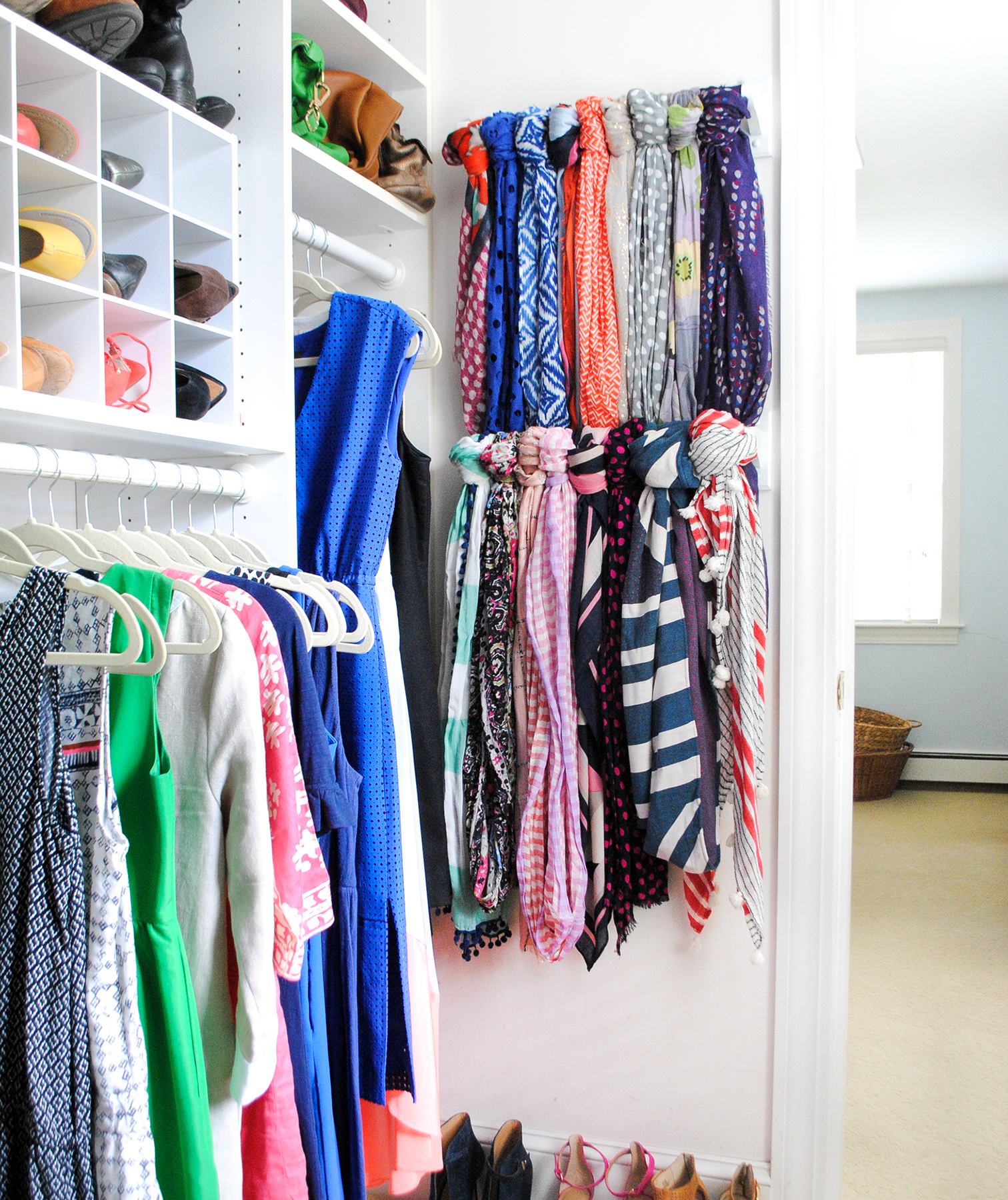 turn-towel-bars-into-scarf-storage