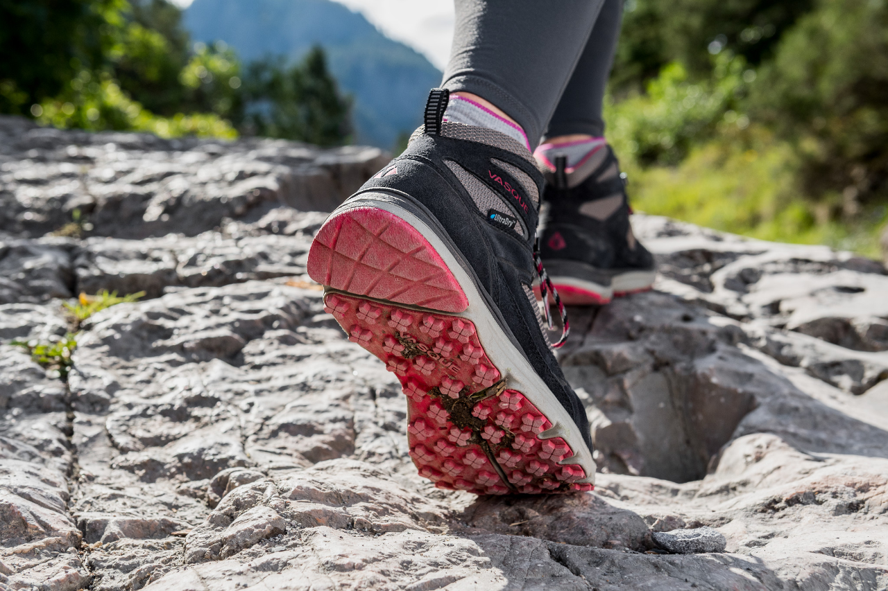 vasque-mesa-trek-ultradry