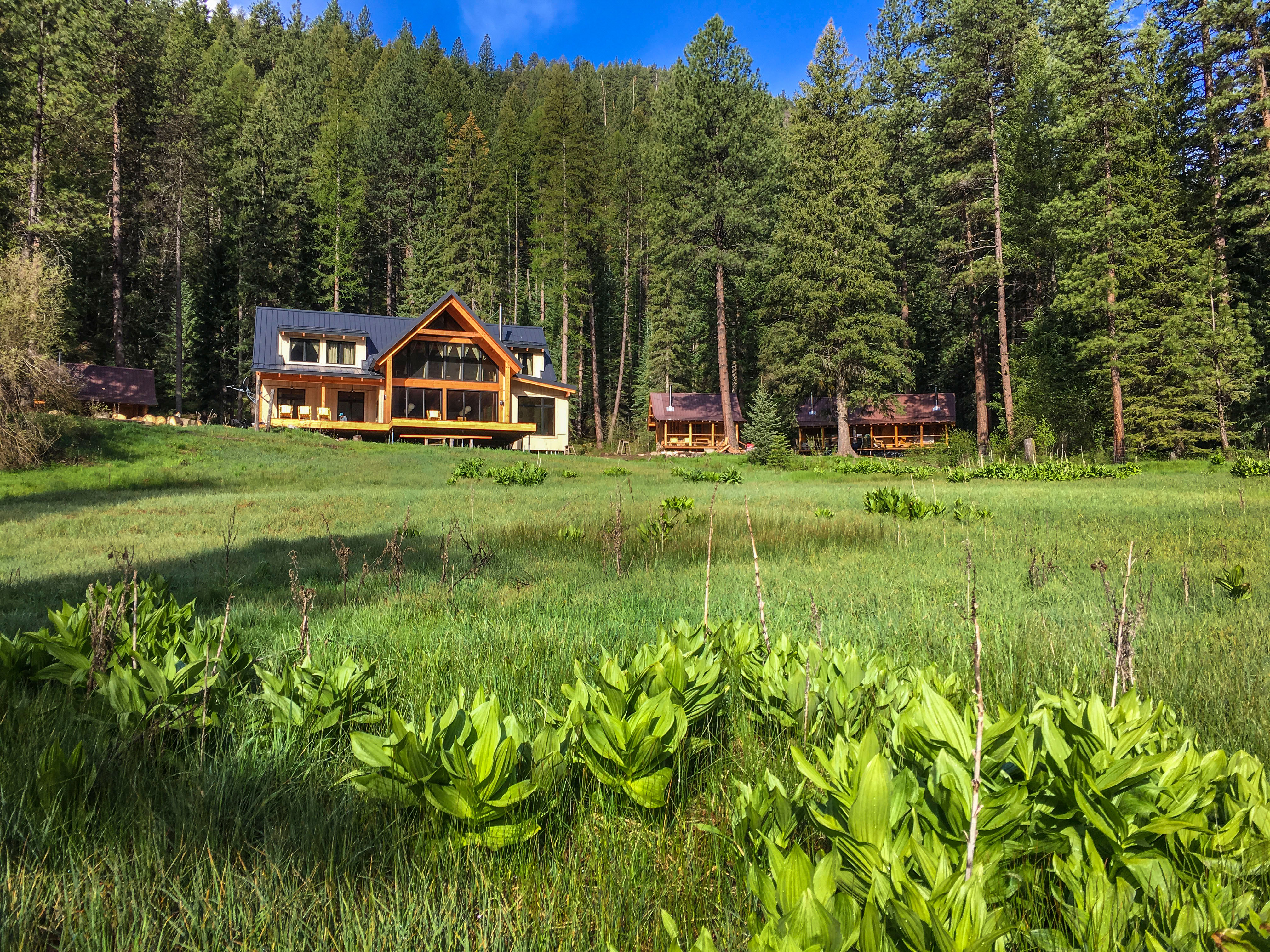 minam-river-lodge-or