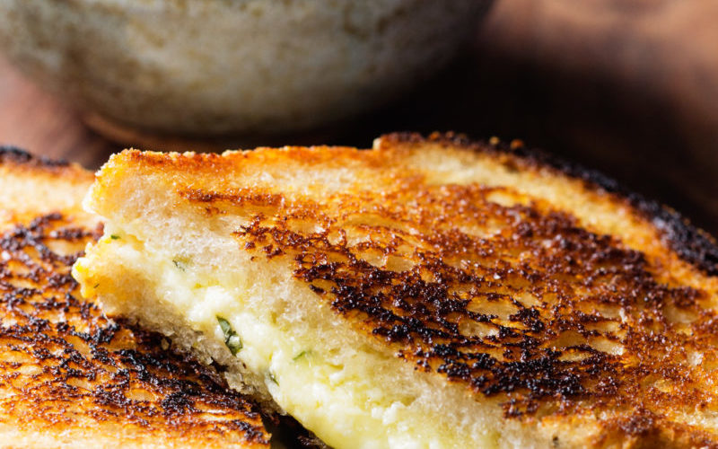 simple-classic-grilled-cheese