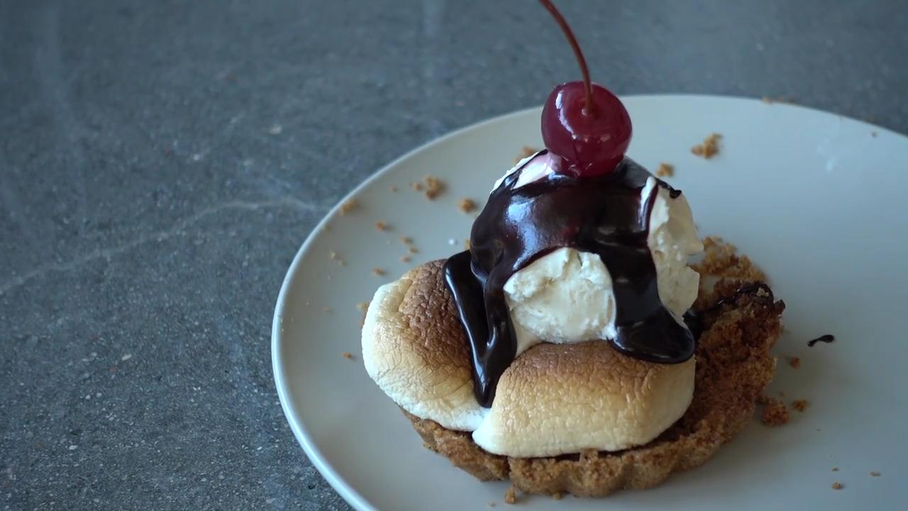 How to Make S’mores Sundaes