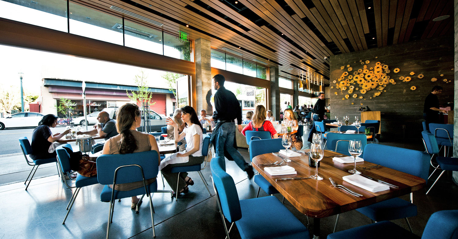 healdsburg-food-and-wine-fueled-walking-tour