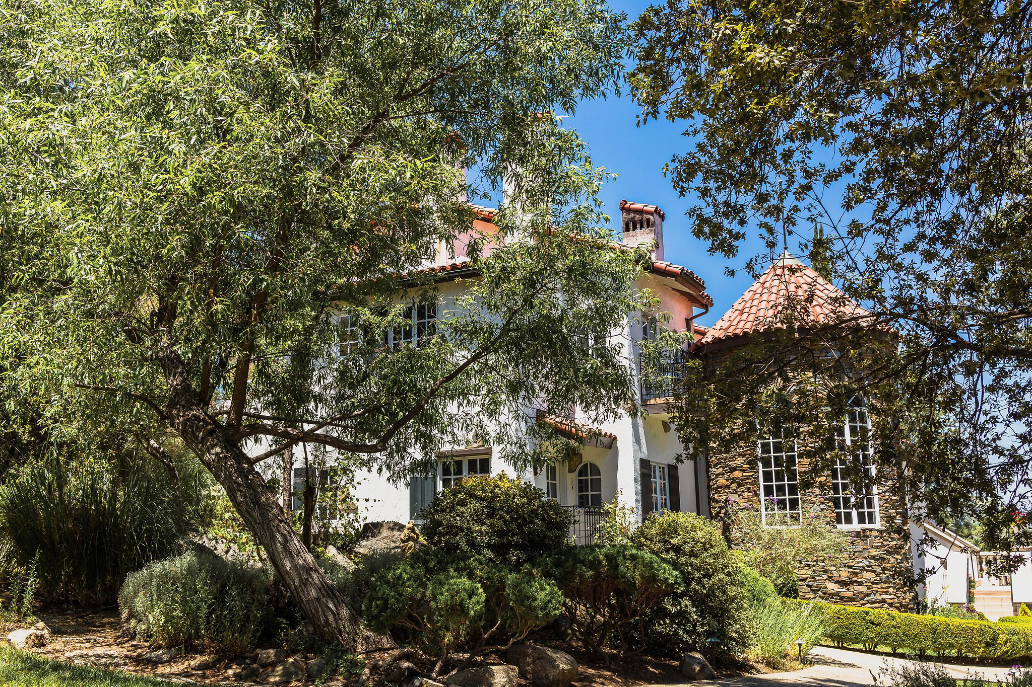 chateau-du-sureau-oakhurst-ca