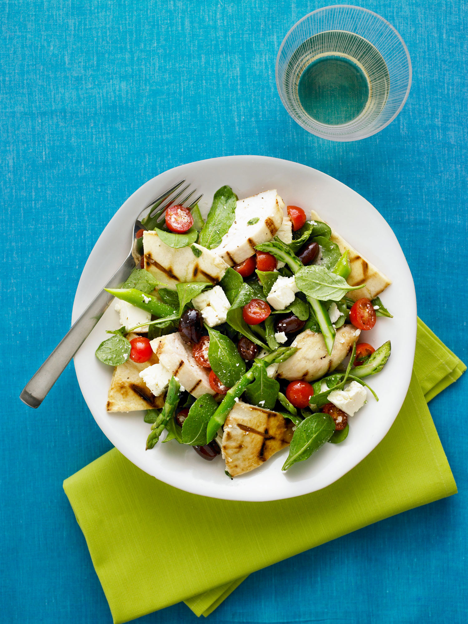 grilled-chicken-pita-salad