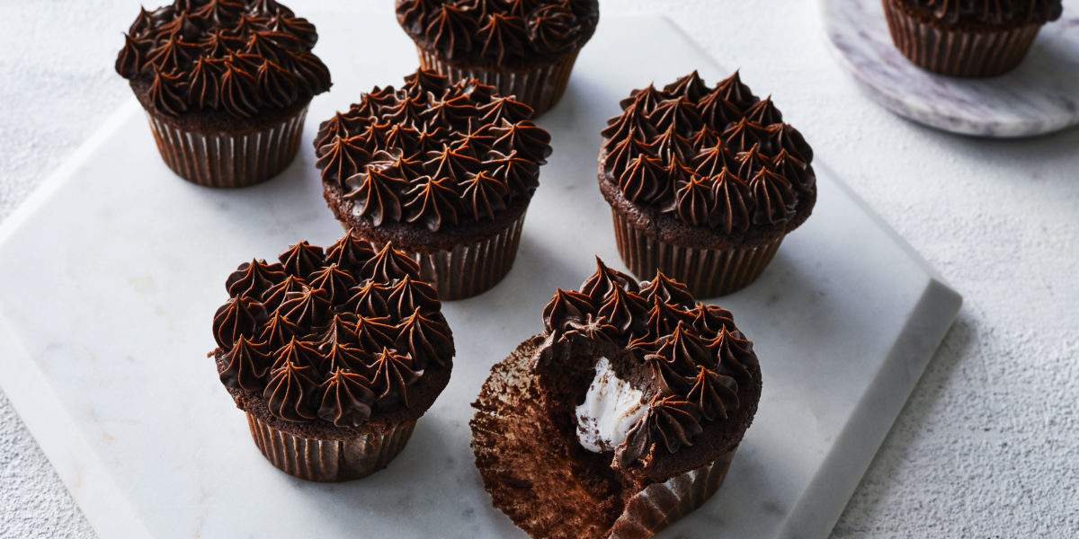 Devil's Food Cupcakes with Marshmallow Filling Recipe – Sunset Magazine