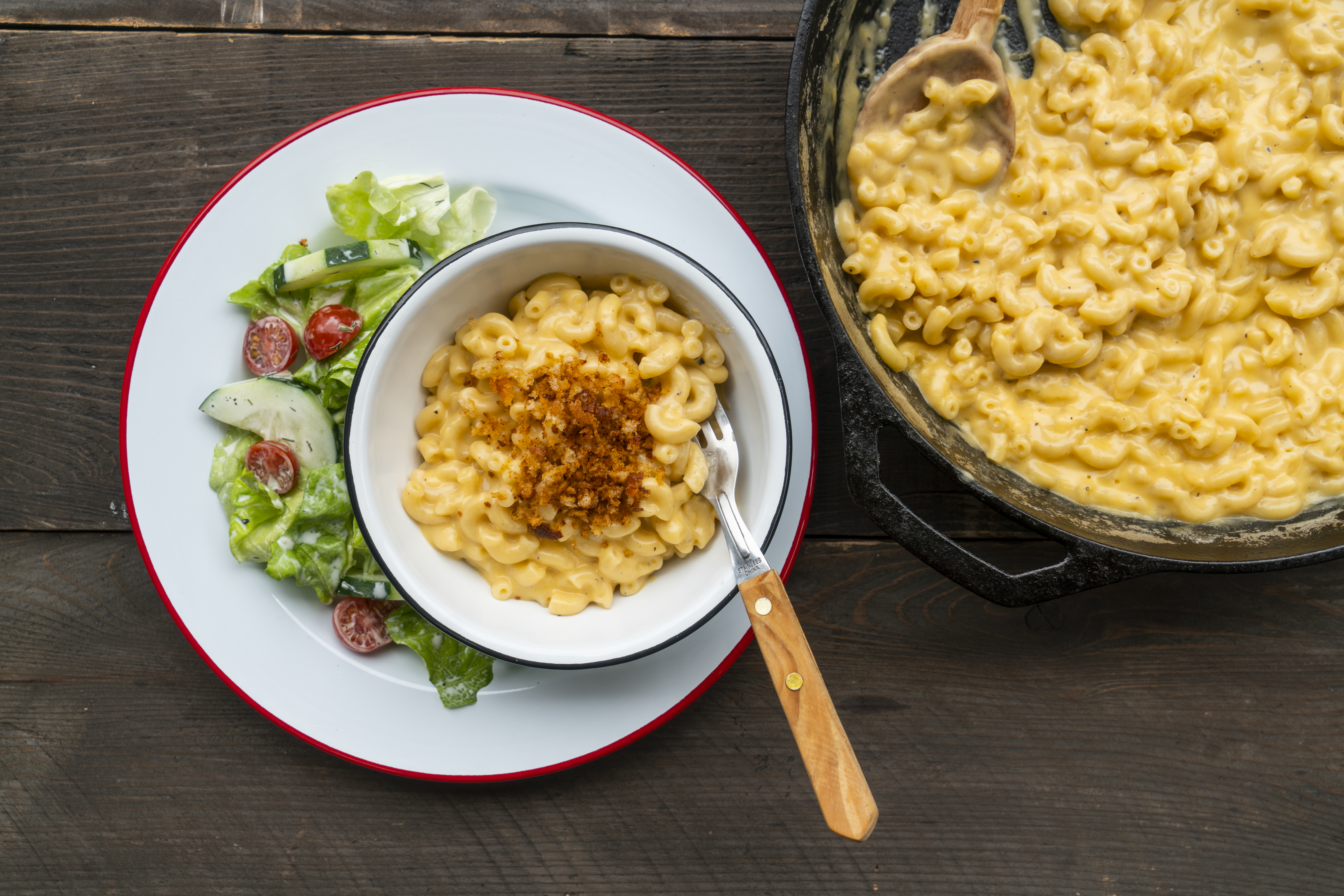 How to Make One-Pan Mac 'n' Cheese for Camping