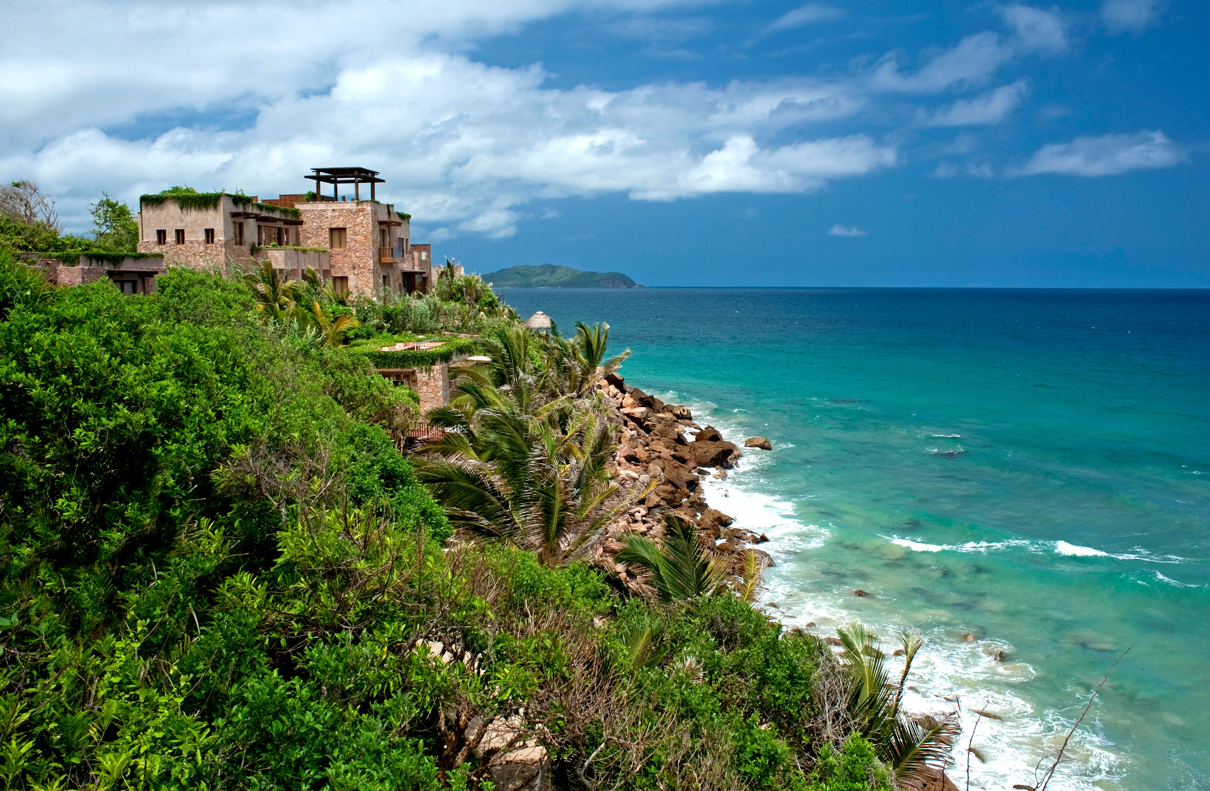 These Eco-Friendly Hotels Treat You and the Planet Right