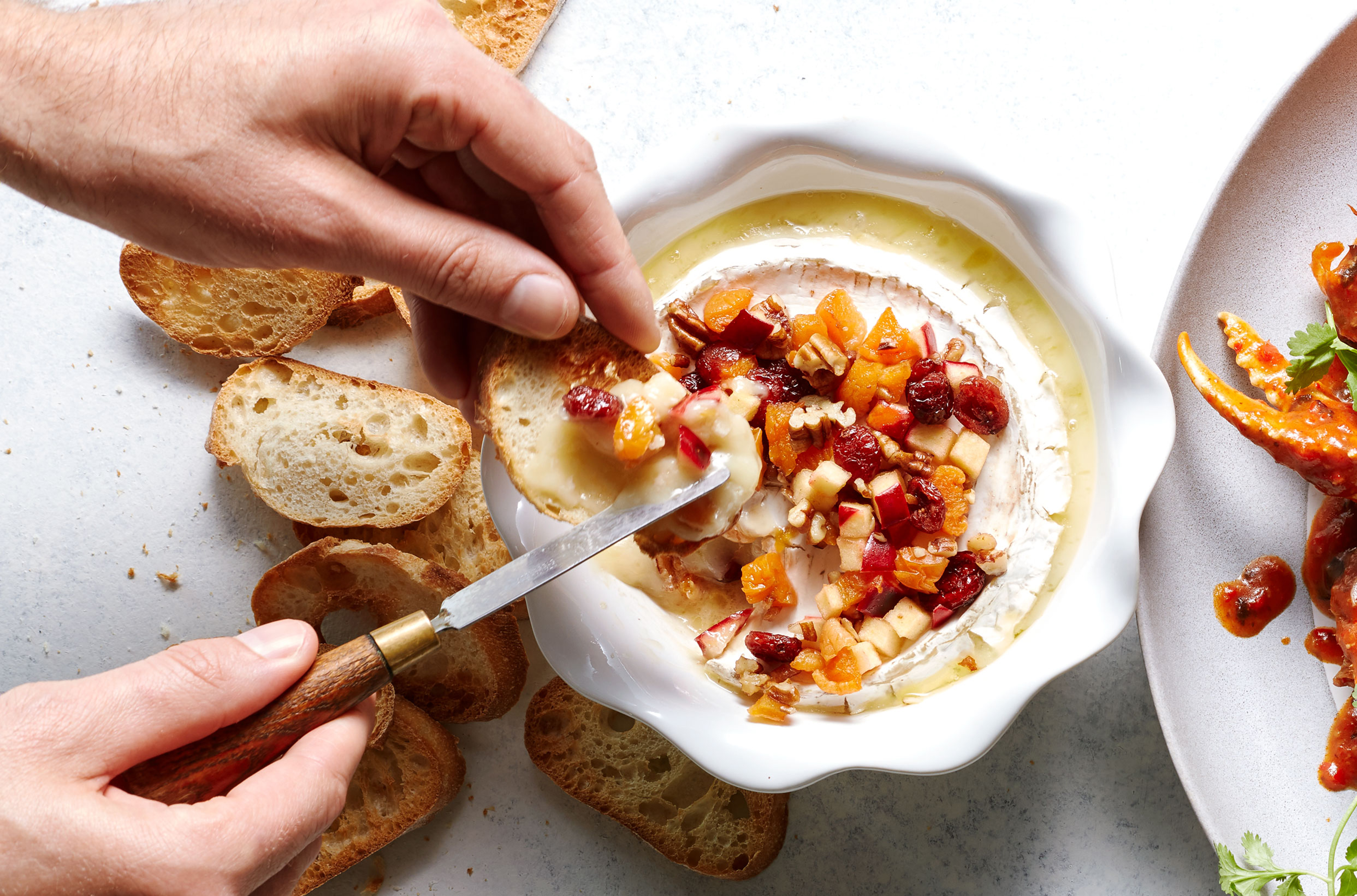 melted-brie-with-winter-fruits