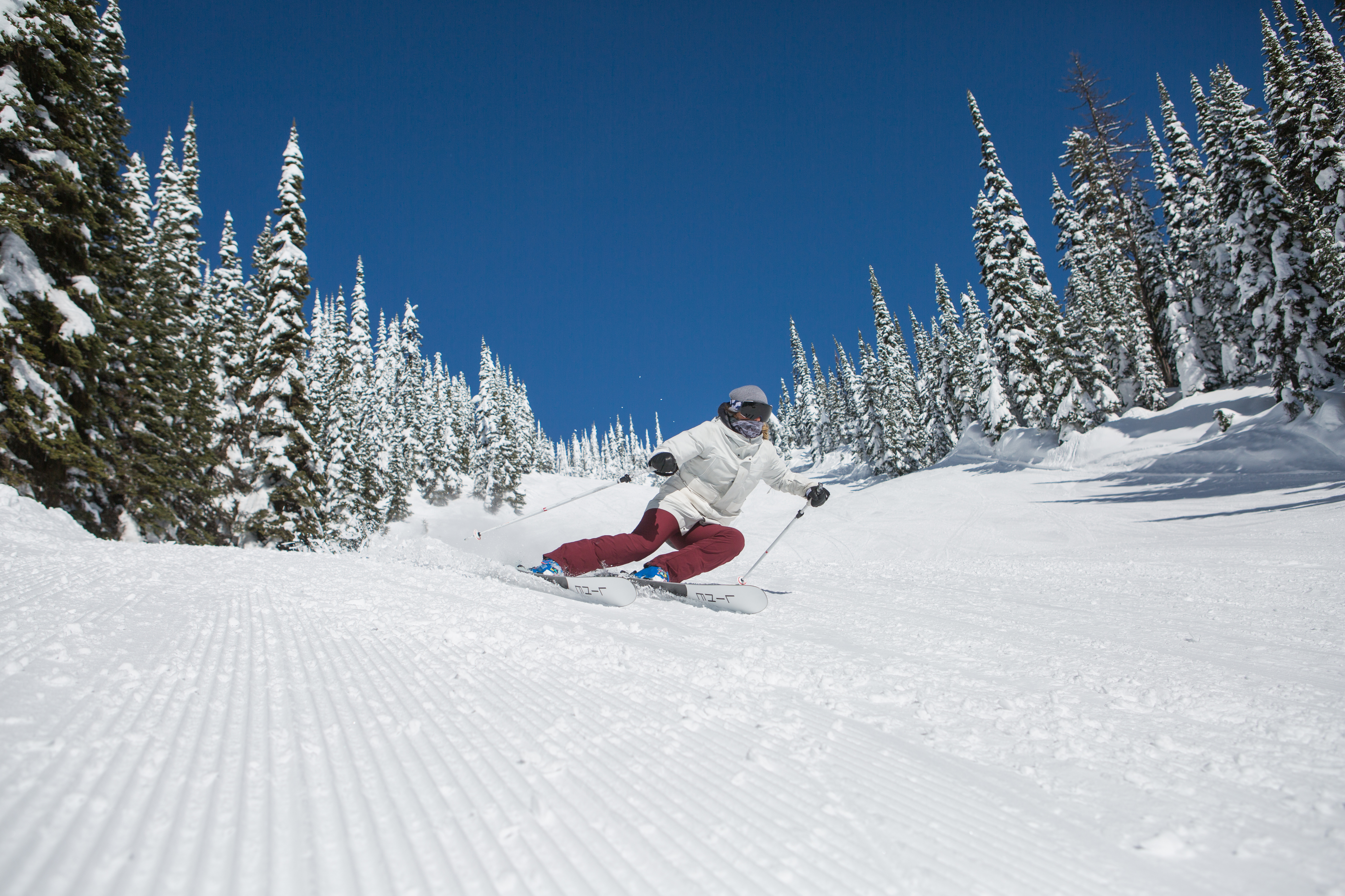 The Ultimate Guide to Ski and Snowboard Gear