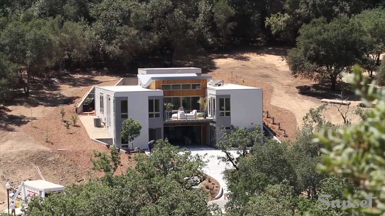 Unfolding the Breezehouse