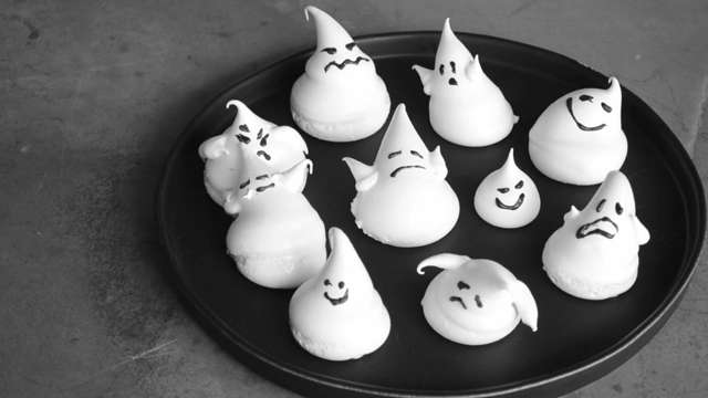 DIY Candy Ghosts for Halloween