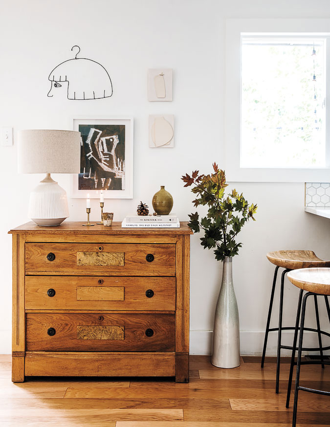 10 Ideas for Styling a Dresser