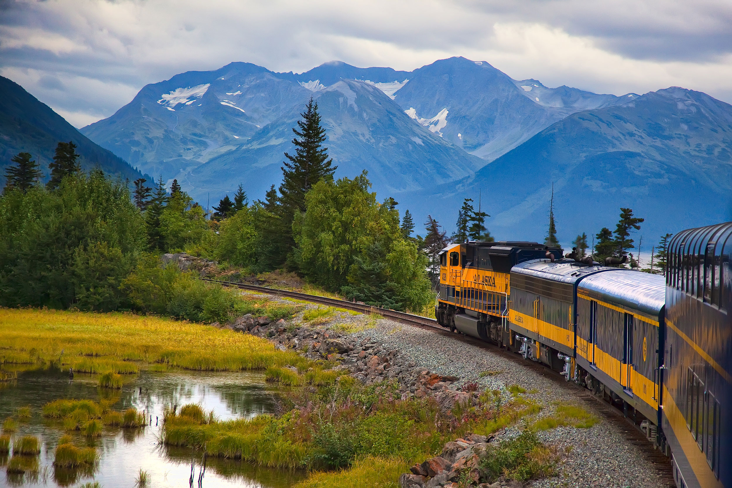 travel west by train